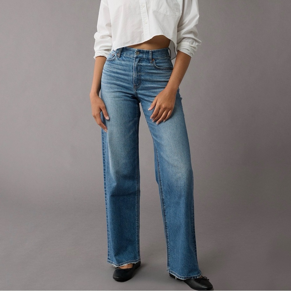American Eagle Outfitters Curvy Blue Baggy Straight Super High Rise Jeans